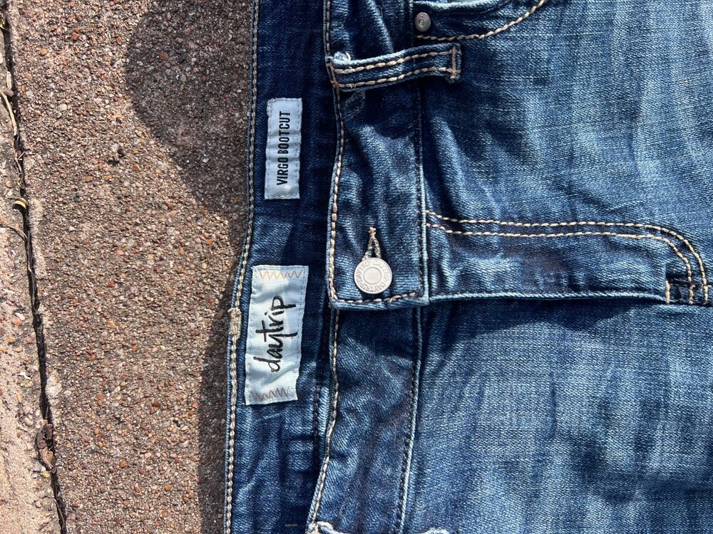 Daytrip Virgo Bootcut Jeans Womens Size 34 Blue Distressed Denim Y2K - Picture 2 of 9